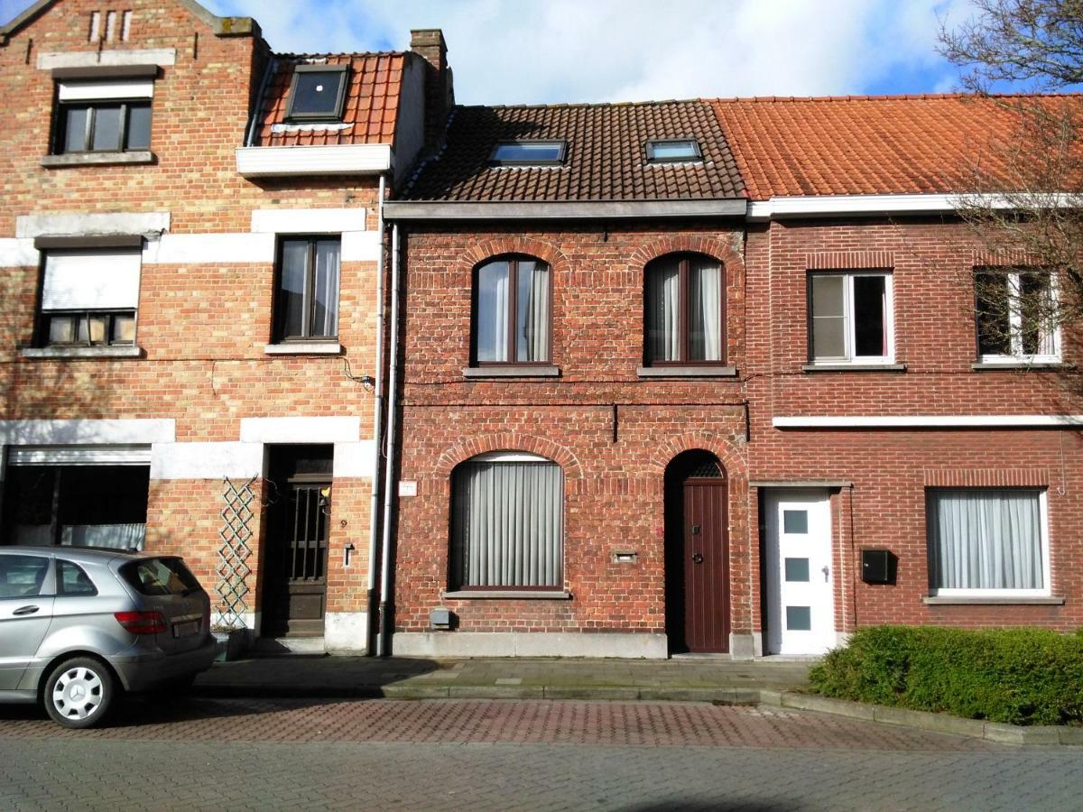 Close To Centre, 3 Rooms, 2 Bathr & Wc, Free Parking & Wifi, Spacious Living Area & Kitchen Brugge Eksteriør bilde